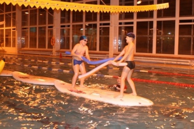 1012083_20081211_1382156323