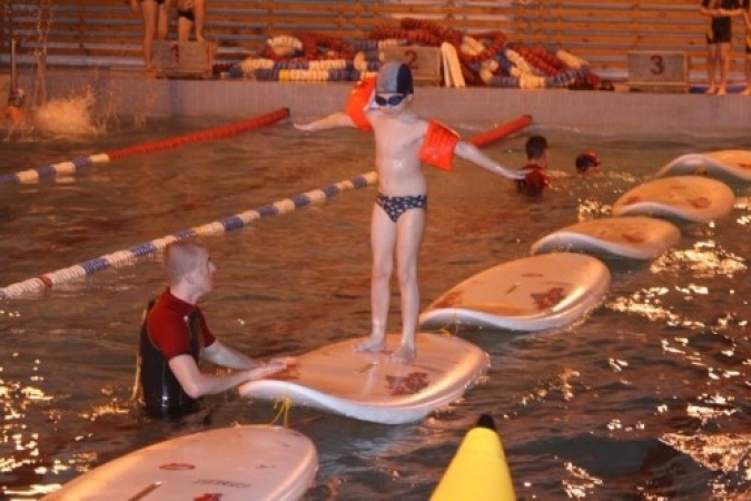 1112085_20081212_1853091212