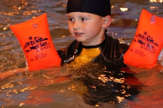 03100814_20081104_1617989900