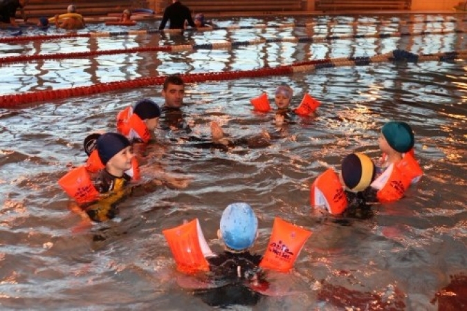 26090813_20081104_1903743126