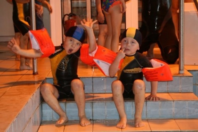 2609084_20081104_1506386515